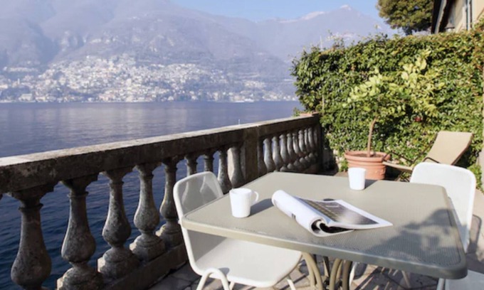 Torno Villa | Villa histórica con hermoso patio en el lago de Como