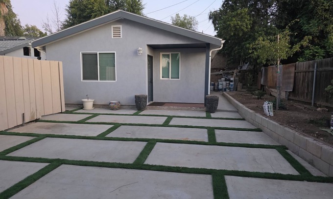 Thousand Oaks Casa | Terrific 2-bedroom house with AC in Thousand Oaks