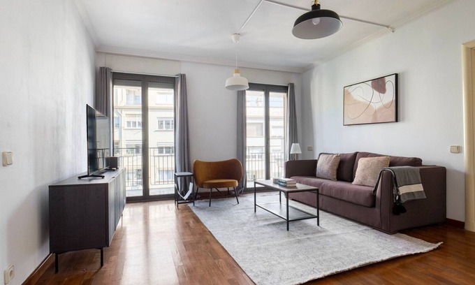 Sant Gervasi – la Bonanova Apartamento | Terrific La Bonanova 2BR w/ Doorman & Rooftop Pool, by Blueground
