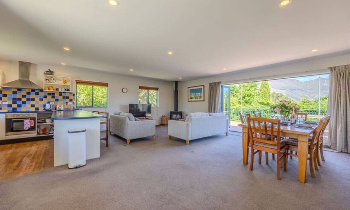 Wanaka Casa | Terrific views on Totara