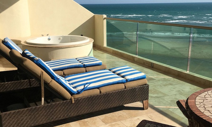 Las Conchas Condominio | Luxury Beach Condo en la península de Las Conchas