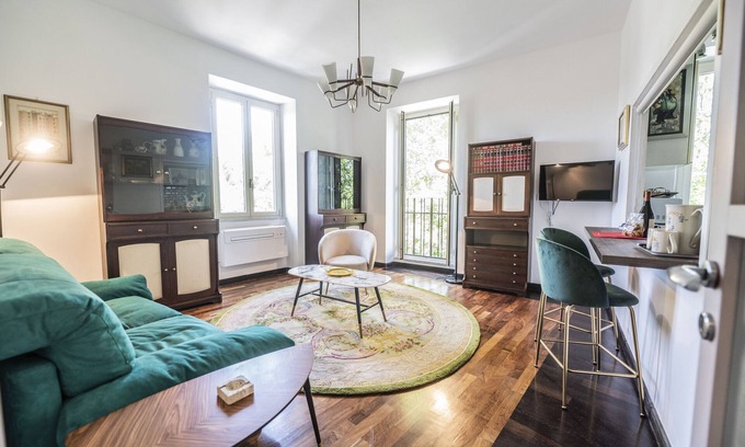 Testaccio Apartamento | Testaccio Luminous and Large Apartment