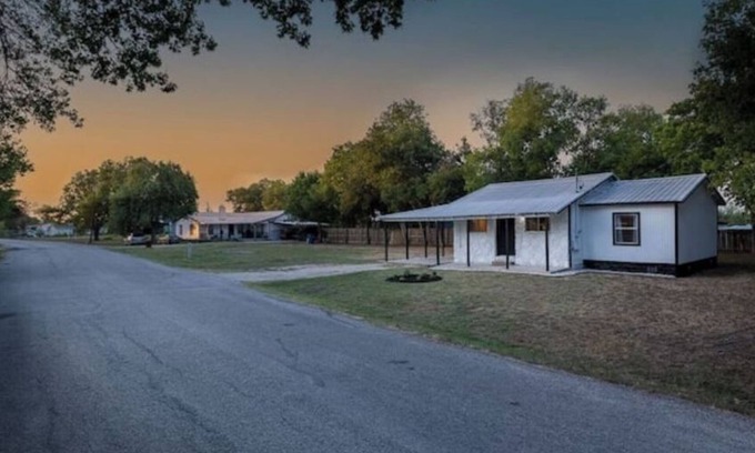 San Marcos Casa | Texan Commuter's Retreat near TXST