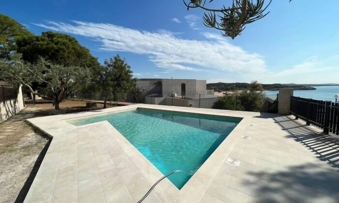 Tarragona Villa | th142 Villa · Tarragona · 5 dormitorios · 6 camas · 2 baños