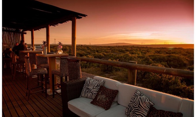 Saldanha Bay Cabina | Thali Thali Game Lodge