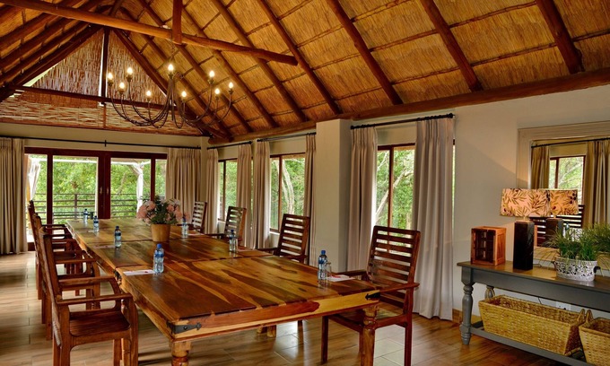 Centurion Cabina | Thanda Manzi Country Hotel