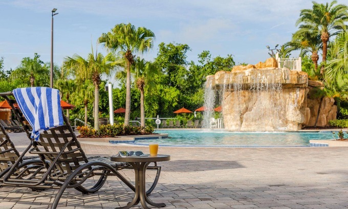 Windsor Palms Complejo | Thanksgiving for a family of 8 in Celebration at Mystic Dunes Resort & Golf