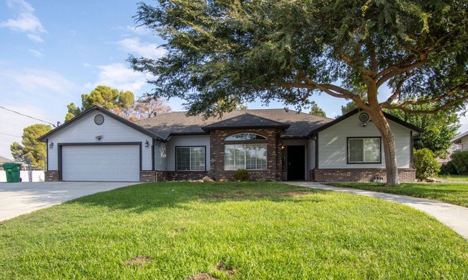 Springville Casa | The 13th Hole House at River Island Country Club