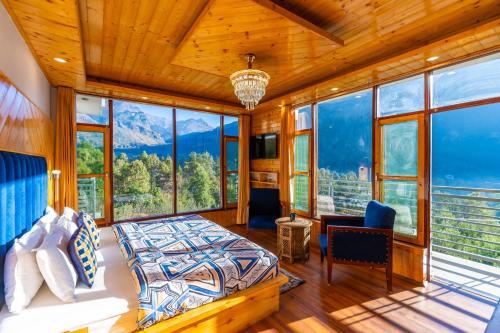 Manali Hotel | The 14 Gables, A Boutique Stay - Pet Friendly Hotel - Mountain View