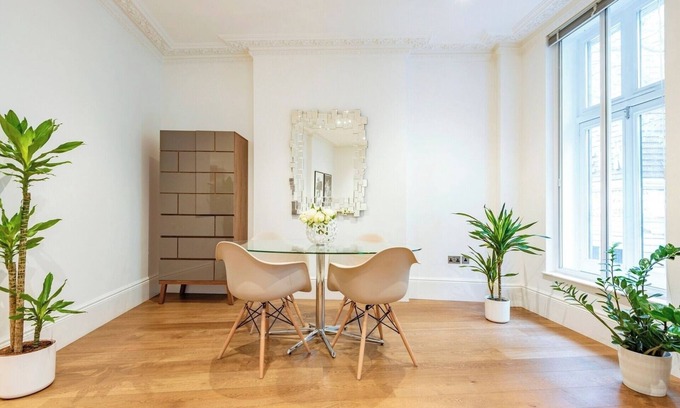 Soho Apartamento | The 2 Connected Apartment in Covent Garden
