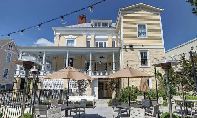 North Downtown Hotel | The 200 South St | King Rm 1