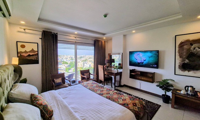 Islamabad Apartamento | The 505 - Luxurious and Cozy Studio in Bahria Town
