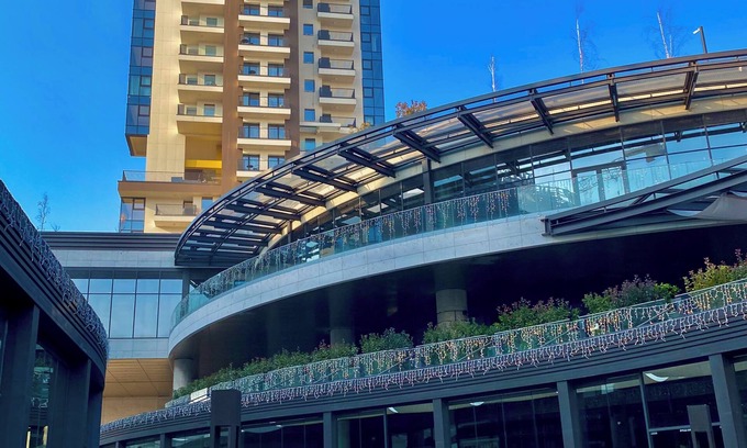 Centar Apartamento | The Address Central Luxury New Apartment, Parking, Workstation, & Ps5