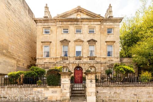 Bath Casa | The Admirals House - Central Bath & Free Parking