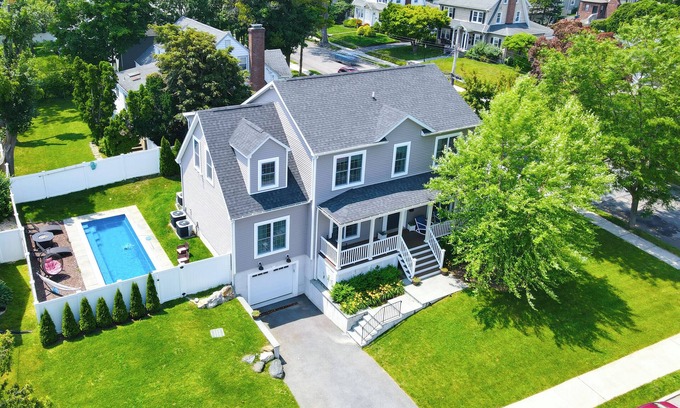 Rye Brook Casa | The All Seasons Oasis! Entire home/Pool is Open Thru Sept!