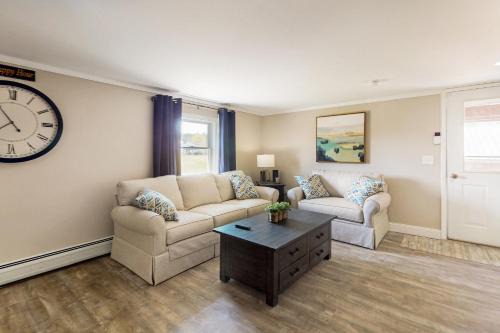 Fort Ann Apartamento | The Apartment at the Compound