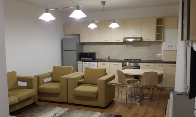 Ploiesti Apartamento | el apartamento es ideal para familias, acogedor para pasar una maravillosa estancia