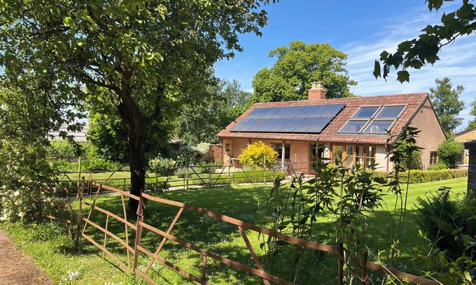 Spaxton Cabaña | THE APPLE HOUSE, pet friendly, with open fire in Nether Stowey