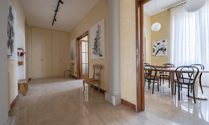 San Lorenzo Apartamento | The Art Gallery in a perfect location