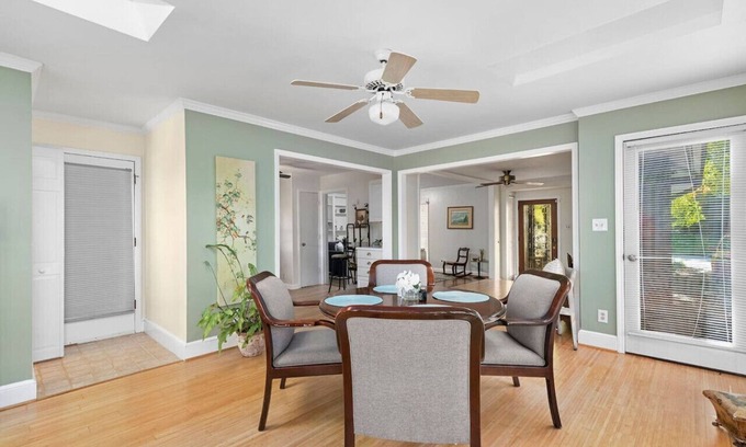 Green Valley Casa | The Artist…Bright & Relaxing Entire Home sleeps 5