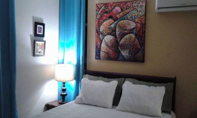 New Kingston Apartamento | The Artist Place @ Oxford New Kingston