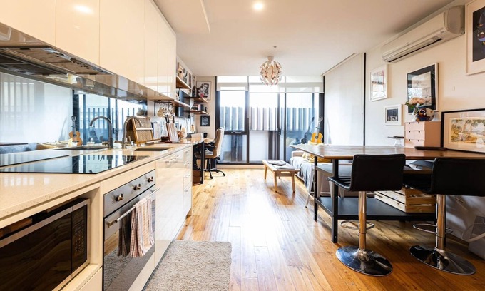 Brunswick East Apartamento | The Artists Sanctuary A Coveted Lifestyle Abode
