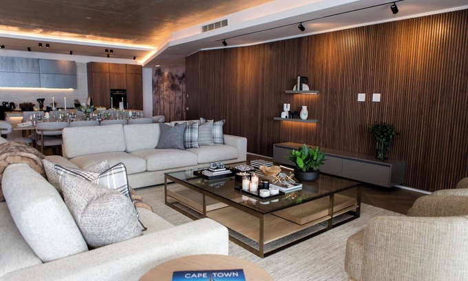 Bantry Bay Apartamento | The Atlantic Crown - 4BR Penthouse with Pool & Ocean View