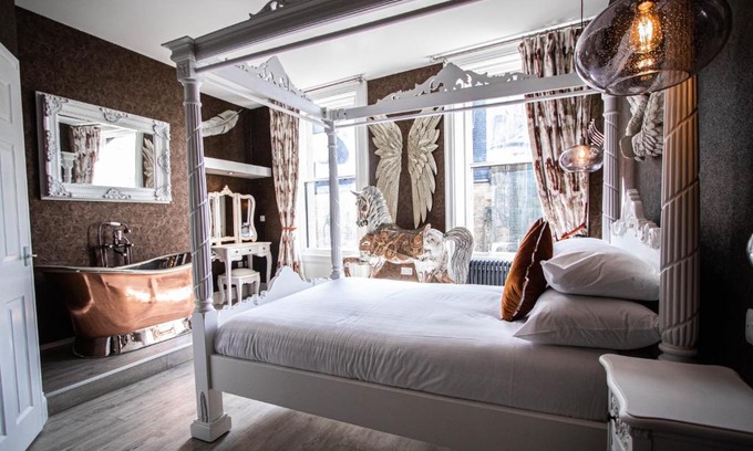 Morpeth Cama Y Desayuno | The Auction House
