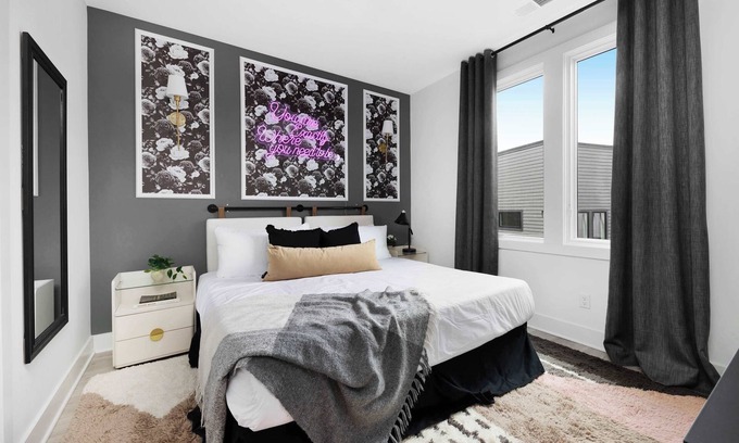 Historic Edgefield Casa | The Azalea & The Sunflower - 2 homes, 8 bedrooms