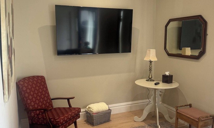 Buncrana Apartamento | The Back Bay Apartment @ Milton on The Moyle