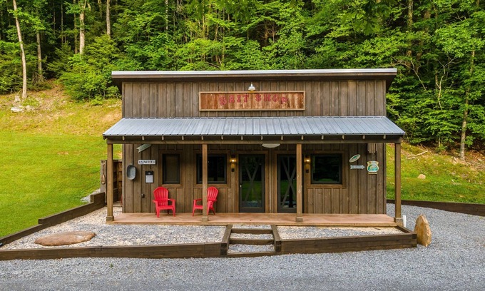 Goldbond Cabina | The Baitshop at Four Fillies Lodge