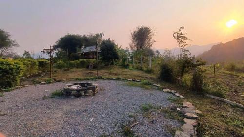 Cao Phong Cabina | The Bare Nest Retreat