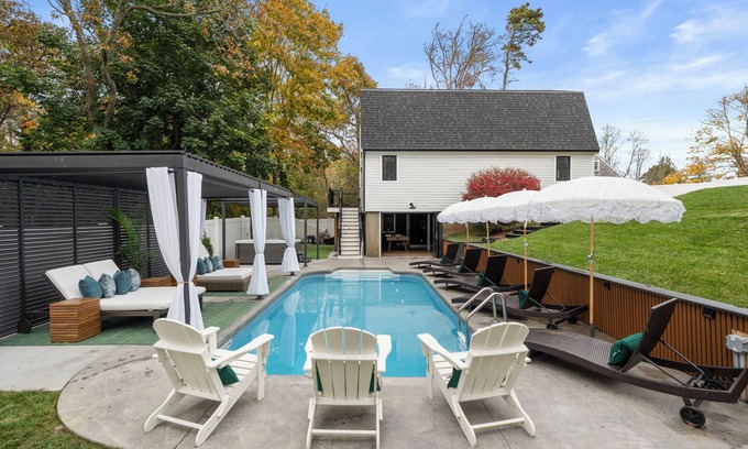 West Chatham Casa | The Barn at Hardings Beach