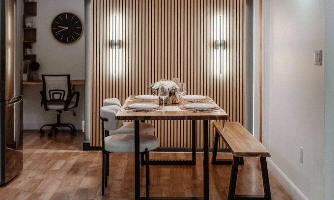 Barrie Casa | The Barrie Nook- 2 Bed-Coffee Bar-Reading Nook