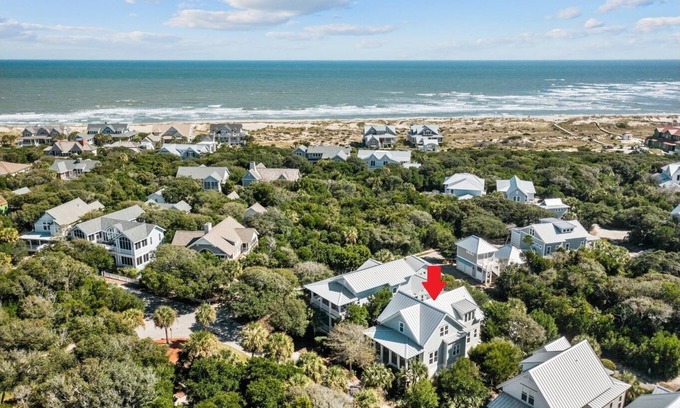 Cape Fear Station Casa | The Beach House - Southern Living Home 4 Br w Loft East Beach BHI and Shoals