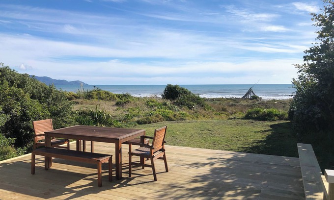Te Horo Beach Casa | The Beachsider - Te Horo Beach Holiday Home