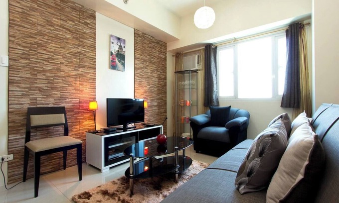 Bangkal Condominio | The Beacon 1Br for 4, Arnaiz Tower