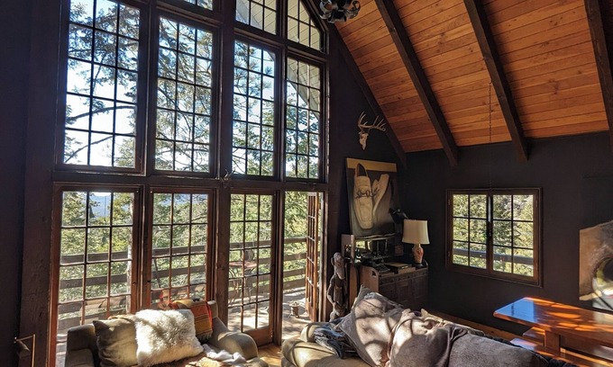 Pine Mountain Club Cabina | The Bear Lair: A Private Mountain Retreat