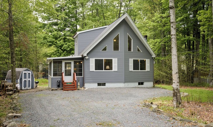 Thornhurst Chalet De Esquí | La Casa del Oso |Se admiten mascotas | Pocono Chalet
