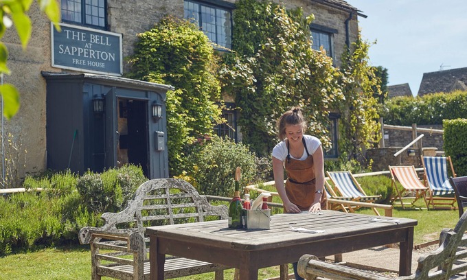Sapperton Cama Y Desayuno | The Bell at Sapperton