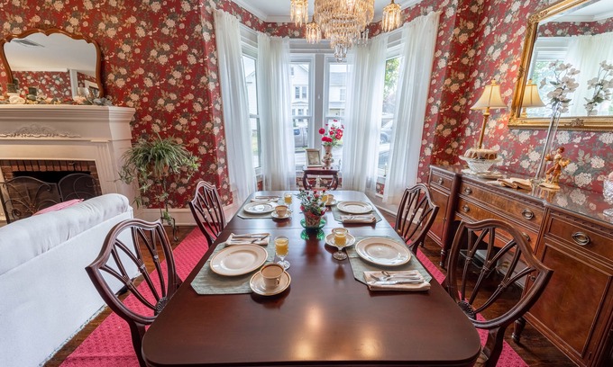 Jim Thorpe Cama Y Desayuno | The Bella Victoria