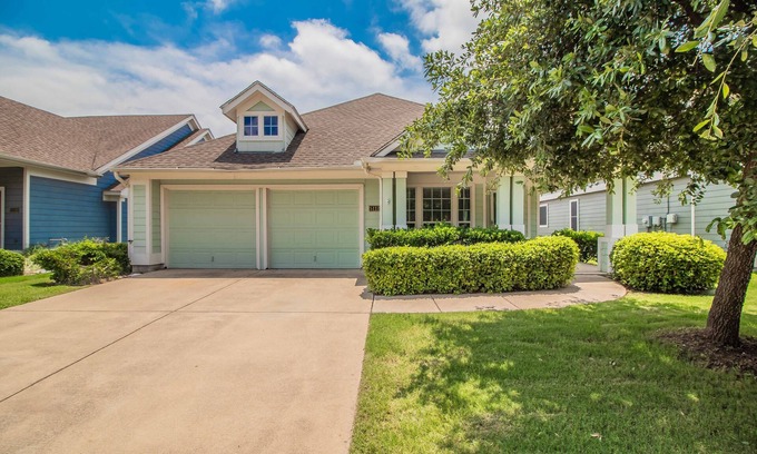 Keller Casa | The Best in Texas: 3Bed/2Bath w/Spacious Ensuite