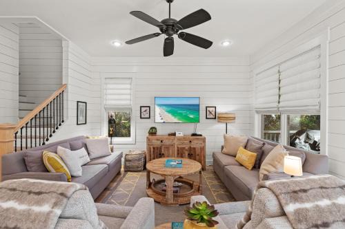 Hammocks of Seagrove Casa | The Best of Both Worlds at Seagrove Serenity