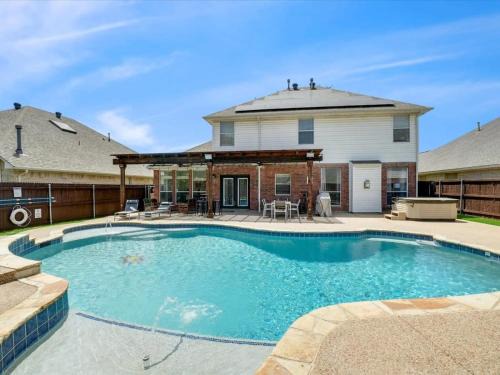 Fossil Creek Casa | The Best of DFW - Pool Hot Tub Cinema Room