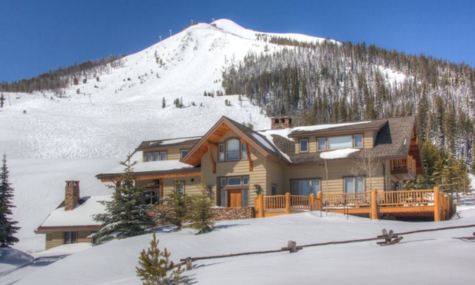 Big Sky Casa | La mejor ubicación para entrar y salir esquiando de Big Sky y Moonlight Basin Resorts