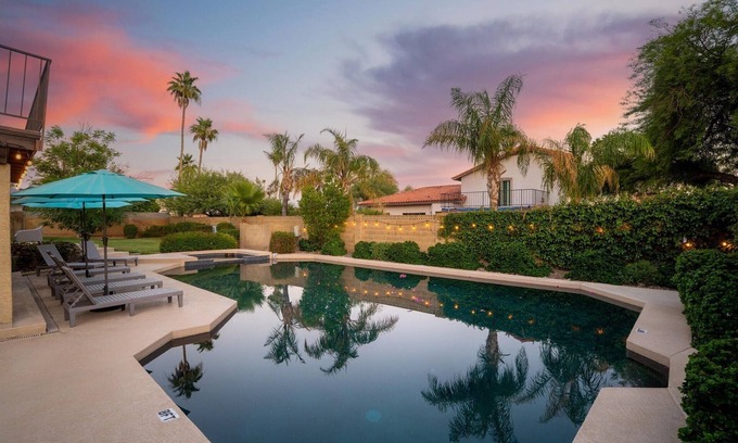 Paradise Valley Village Casa | The Betty Elyse | Perfect location w/ pool & loaded amenities
