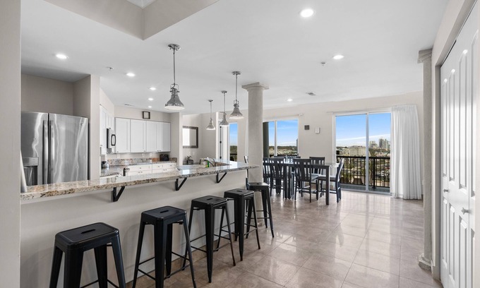 Myrtle Beach Casa | The Big Bali Baller 7 BR Penthouse Suite Loft with Pool