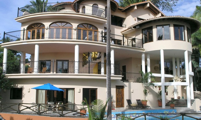 San Francisco Casa | LA GRAN CASA en Villa de Vistas - elegante, espaciosa, con impresionantes vistas.