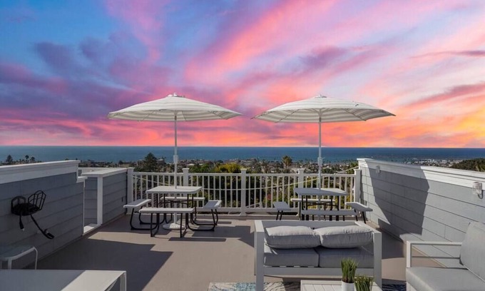 Point Loma Heights Casa | The Big Kahuna Summar