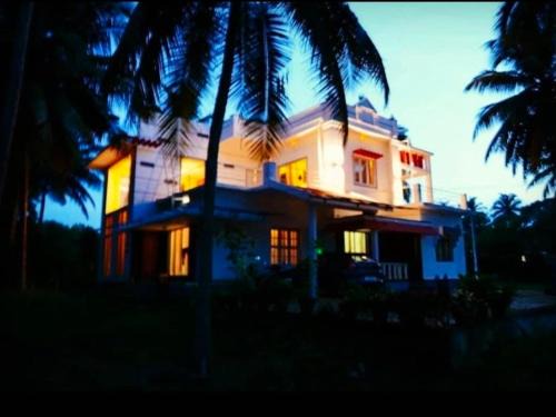 Udupi Otro | The big pineapple estate suites
